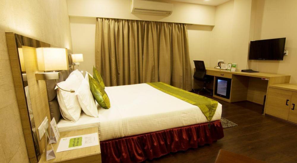 Hotel Kc Manor Jamshedpur Exterior foto
