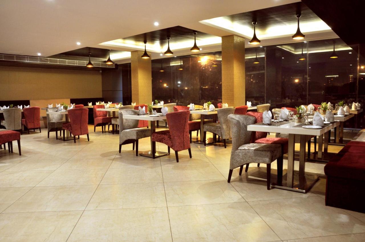 Hotel Kc Manor Jamshedpur Exterior foto