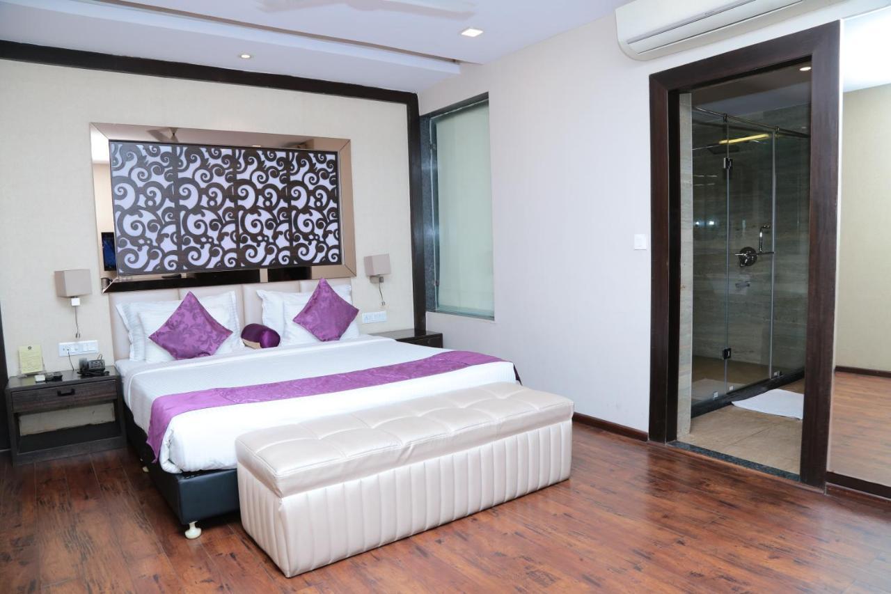 Hotel Kc Manor Jamshedpur Exterior foto